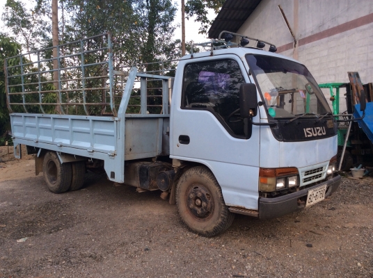Isuzu nkr 110