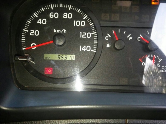 รถฮีโน่ 10 ล้อดั้ม  251 แรงม้า.  ปี 53  ( รถวิ่ง 95,xxx กม. )  สนใจติดต่อ 081 - 6079515