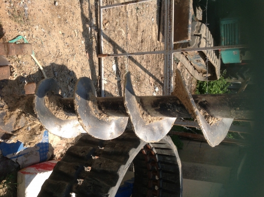 หัวเจาะดิน (ติดรถแบคโฮ) หัวเจาะดิน (ติดรถแบคโฮ)