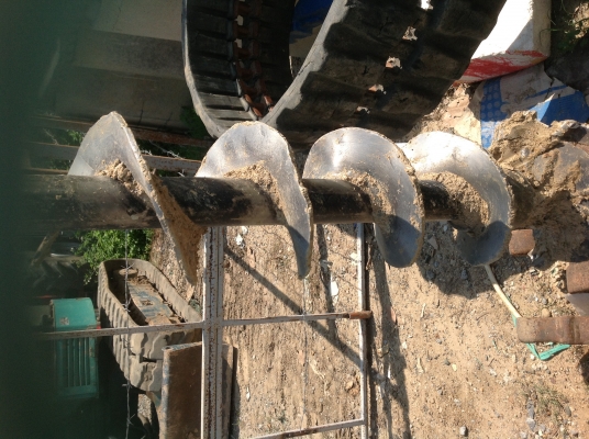 หัวเจาะดิน (ติดรถแบคโฮ)