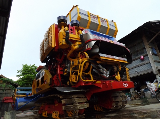 ขายรถเกี่ยวข้าวศักดิ์พัฒนา สภาพ 80\%