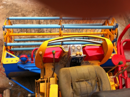 ขายรถเกี่ยวข้าวศักดิ์พัฒนา สภาพ 80\%