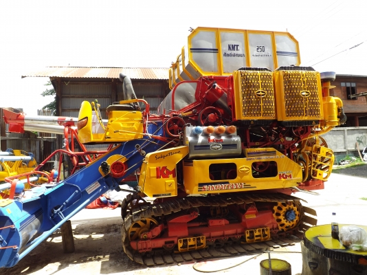 ขายรถเกี่ยวข้าวศักดิ์พัฒนา สภาพ 80\%