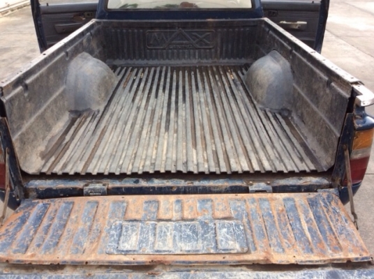 ขายรถกระบะ ไมตี้ เอ็กซ์แคป ปี 94 เครื่องเดิม 2L เกียร์ธรรมดา ภายในเบาะหนัง แอร์มี คัสซีดี ไม่มีผุ ตัวถังเดิม สีเต็ม มีริ้วรอยใช้งานบ้าง ฝาท้ายบุปบ้าง ห้องเครื่องเดิม คานหน้าเดิม เลขชัดเจน รถขับดีครับ ภาษีไม่ขาดต่อ ขายถูกครับ