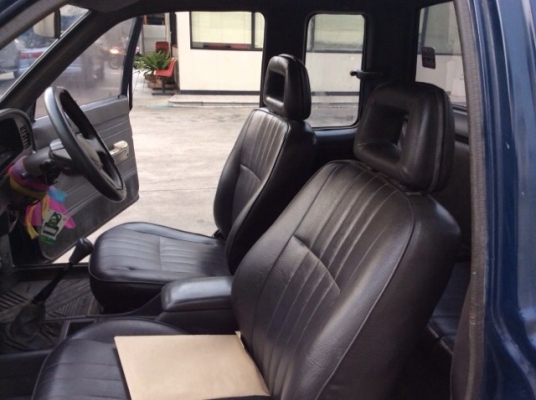 ขายรถกระบะ ไมตี้ เอ็กซ์แคป ปี 94 เครื่องเดิม 2L เกียร์ธรรมดา ภายในเบาะหนัง แอร์มี คัสซีดี ไม่มีผุ ตัวถังเดิม สีเต็ม มีริ้วรอยใช้งานบ้าง ฝาท้ายบุปบ้าง ห้องเครื่องเดิม คานหน้าเดิม เลขชัดเจน รถขับดีครับ ภาษีไม่ขาดต่อ ขายถูกครับ