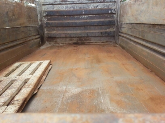 รถฮีโน่ 6 ล้อดั้ม 175 แรงม้า ปี 53  ( รถวิ่ง 68,xxx กม. )  สนใจติดต่อ 081 - 6079515