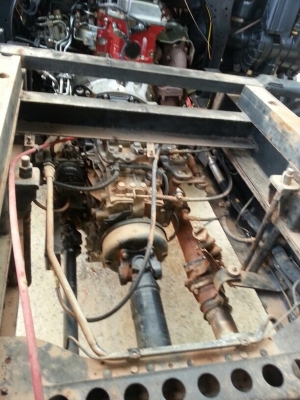 รถฮีโน่ 6 ล้อดั้ม 175 แรงม้า ปี 53  ( รถวิ่ง 68,xxx กม. )  สนใจติดต่อ 081 - 6079515