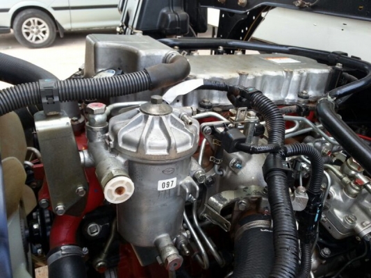 รถฮีโน่ 6 ล้อดั้ม 175 แรงม้า ปี 53  ( รถวิ่ง 68,xxx กม. )  สนใจติดต่อ 081 - 6079515