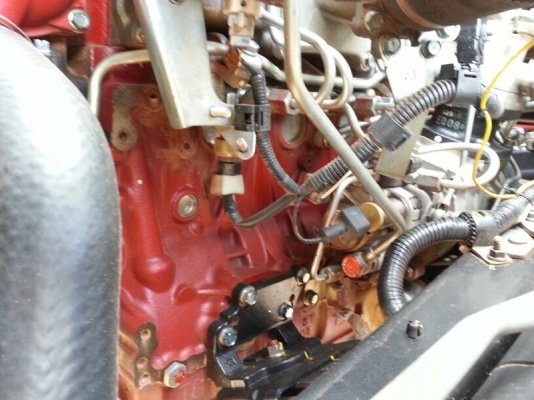 รถฮีโน่ 6 ล้อดั้ม 175 แรงม้า ปี 53  ( รถวิ่ง 68,xxx กม. )  สนใจติดต่อ 081 - 6079515