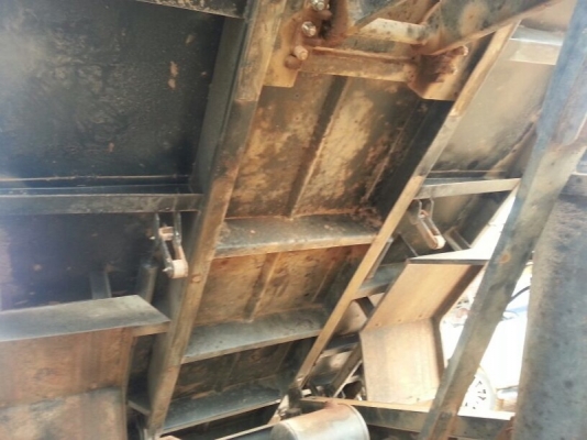 รถฮีโน่ 6 ล้อดั้ม 175 แรงม้า ปี 53  ( รถวิ่ง 68,xxx กม. )  สนใจติดต่อ 081 - 6079515