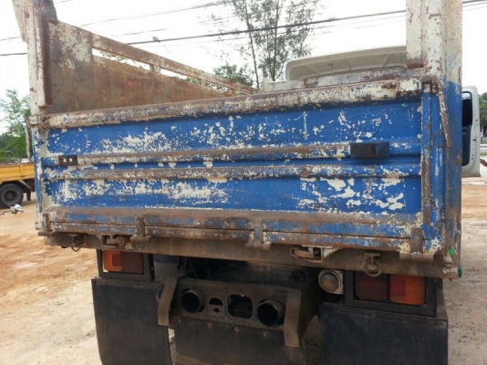 รถฮีโน่ 6 ล้อดั้ม 175 แรงม้า ปี 53  ( รถวิ่ง 68,xxx กม. )  สนใจติดต่อ 081 - 6079515