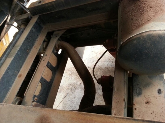 รถฮีโน่ 6 ล้อดั้ม 175 แรงม้า ปี 53  ( รถวิ่ง 68,xxx กม. )  สนใจติดต่อ 081 - 6079515