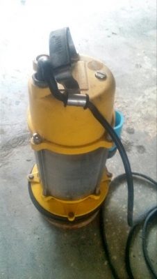 ไดโว่ clinton  220 v