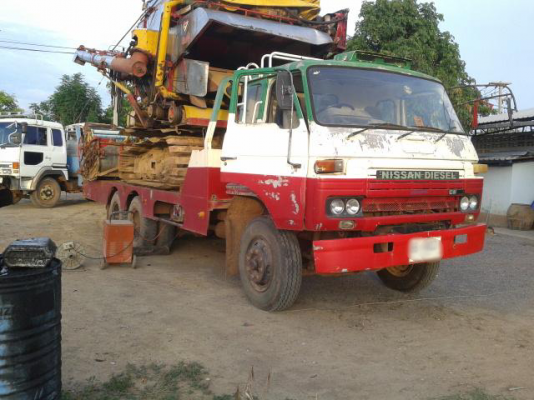 ขายรถเทเลอร์รถเกี่ยว NISSAN CW30M เครื่อง PE6 - 230 แรง 2 เพลา ทะเบียนเต็มพร้อมโอน