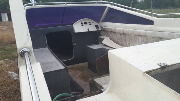 ขายด่วน เรือเร็ว