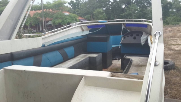 ขายด่วน เรือเร็ว