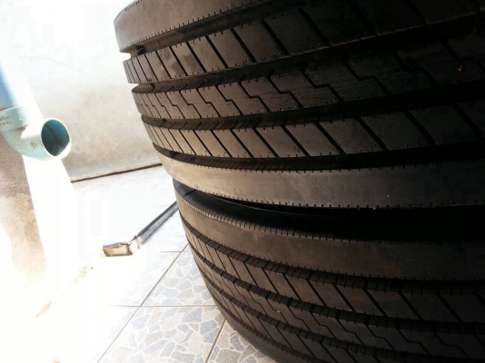 ขายยาง Bridgestone 11r