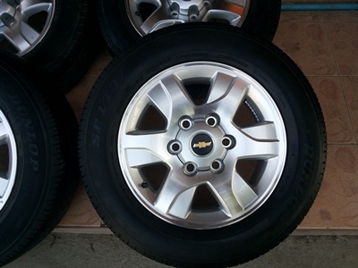 ขายล้อแม็กChevrolet trail blazer ขอบ 16 นิ้วพร้อมยางปี12 1 ชุด ขายล้อแม็กChevrolet trail blazer ขอบ 16 นิ้วพร้อมยางปี12 1 ชุด