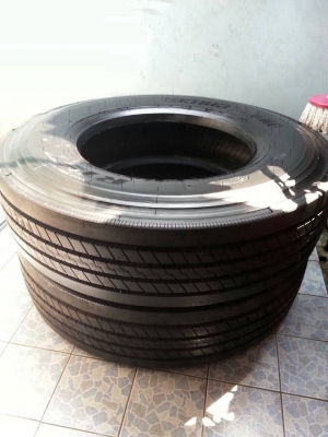 ขายยาง bridgestone 11r 22.5