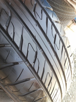 ขายยาง245/70/16 ปี 3413 DUNLOP GRANDTREK PT2 1 ชุด