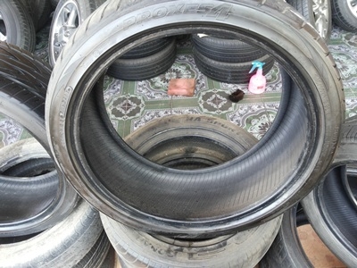 ขายยาง245/35/19 ปี 3411 TOYO PROXES4 1 คู่