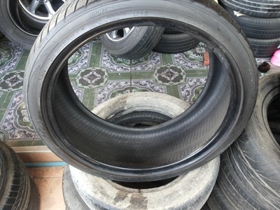 ขายยาง245/35/19 ปี 2710 TOYO PROXES4 1 คู่