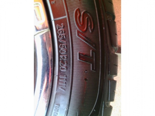 ล้อขอบ 20 พร้อมยาง TOYO Japan 255/50R20 ปี12