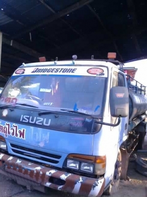 ขายรถน้ำ อีซูซุ เครื่อง120 เปลี่ยนเป็น110