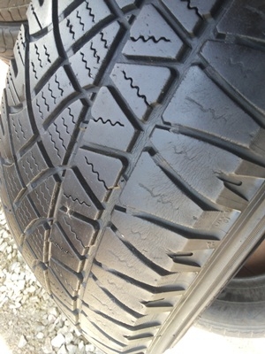 ขายยาง225/70/15 ปี 0611 MICHERLIN LATITUDE CROSS 1 ชุด ขายยาง225/70/15 ปี 0611 MICHERLIN LATITUDE CROSS 1 ชุด