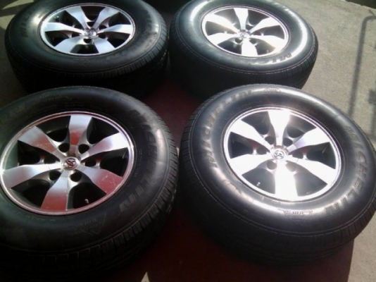 ล้อเดิมวีโก้ขอบ16พร้อมยางมิชชิลิน 265 70R16