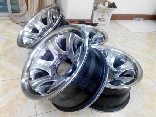 ขอบ15/6/139กว้าง7.5ออฟ-5 ก้านสีไฮเปอร์ขอบเงา ขาย 5500 สนจัยดูของได้ที่ คลอง2 คลองหลวง  0898128457 ไอดี chaichaimax  ซ.บงกช11https://www.facebook.com/profile.php?id=100006231031308