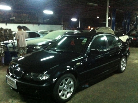ขาย BMW E46 ปี2004 top 318i ค่ะ
