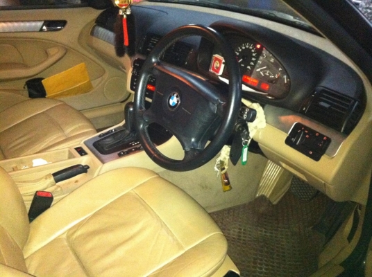 ขาย BMW E46 ปี2004 top 318i ค่ะ