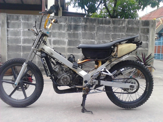 แดช E-10 ทะเบียนไม่ขาดต่อ