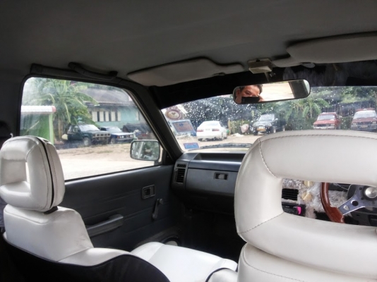 mazda b2500  รถบ้านพร้อมใช้ 4ประตู หรู แรง ประหยัด