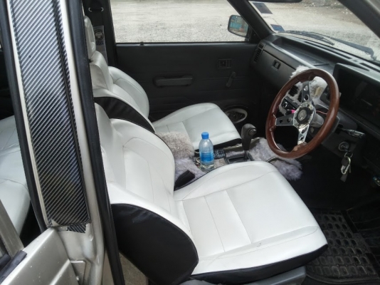 mazda b2500  รถบ้านพร้อมใช้ 4ประตู หรู แรง ประหยัด