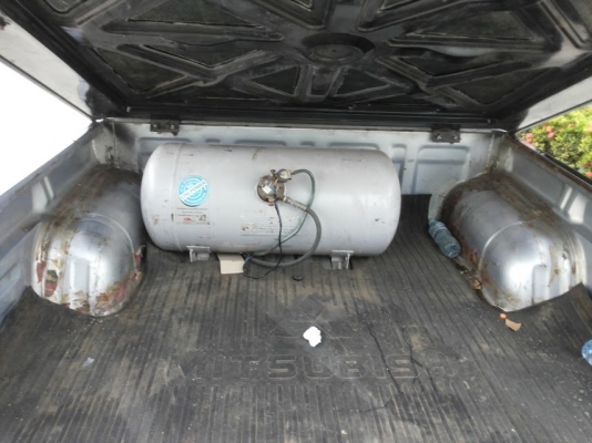 mazda b2500  รถบ้านพร้อมใช้ 4ประตู หรู แรง ประหยัด