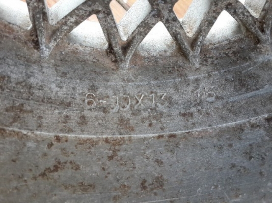 ขายแม็กลายรังผึ้ง ขอบ13 4รู114 ไม่คด ไม่ดุ้ง ไม่มีแตก ถูกๆ ขายแม็กลายรังผึ้ง ขอบ13 4รู114 ไม่คด ไม่ดุ้ง ไม่มีแตก ถูกๆ