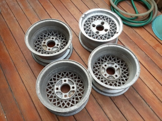 ขายแม็กลายรังผึ้ง ขอบ13 4รู114 ไม่คด ไม่ดุ้ง ไม่มีแตก ถูกๆ ขายแม็กลายรังผึ้ง ขอบ13 4รู114 ไม่คด ไม่ดุ้ง ไม่มีแตก ถูกๆ