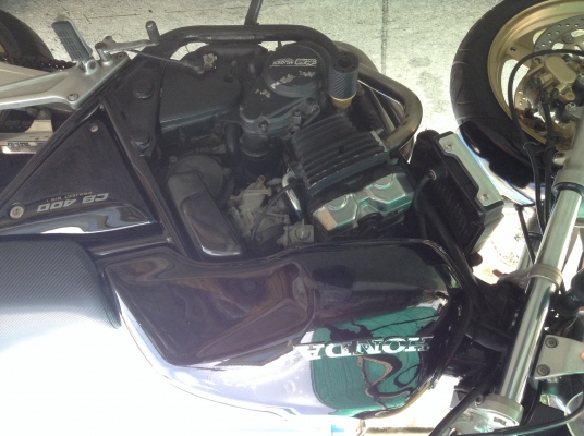 ขายหรือแลกรถกะบะในราคาใกล้เคียงกัน ขายมอเตอร์ไซค์ CB-400 ปี96 ราคาโดนๆ 79,000 บาท ติดต่อ คุณเอ๋ 092-6356419