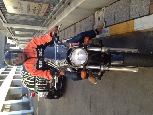 ขายหรือแลกรถกะบะในราคาใกล้เคียงกัน ขายมอเตอร์ไซค์ CB-400 ปี96 ราคาโดนๆ 79,000 บาท ติดต่อ คุณเอ๋ 092-6356419