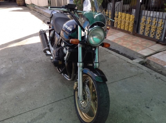 ขายหรือแลกรถกะบะในราคาใกล้เคียงกัน ขายมอเตอร์ไซค์ CB-400 ปี96 ราคาโดนๆ 79,000 บาท ติดต่อ คุณเอ๋ 092-6356419