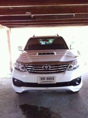 รถบ้านTOYOTA FORTUNER 2.5G 2012 เกียร์ธรรมดา