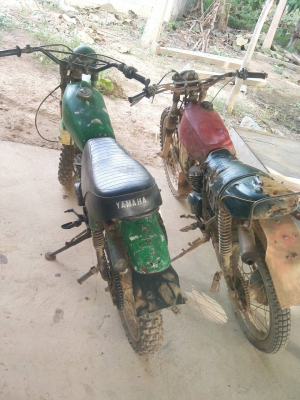 ขาย yamaha dt  100 2 คันถูกๆ