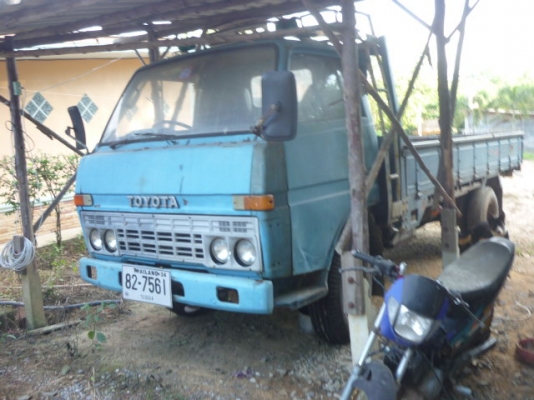 รถ6ล้อ โตโยต้า สภาพเครื่องดี..แห้งๆ