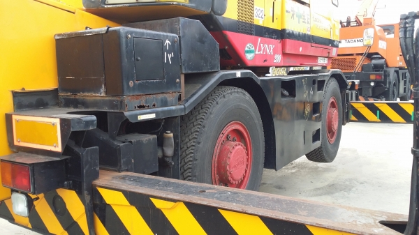 ขายรถเครน KOBELCO 16 ตัน RK160-2 ปี 1995 นำเข้าจากญี่ปุ่นสภาพดีพร้อมใช้งาน  พร้อมทะเบียน