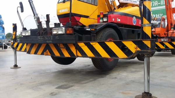 ขายรถเครน KOBELCO 16 ตัน RK160-2 ปี 1995 นำเข้าจากญี่ปุ่นสภาพดีพร้อมใช้งาน  พร้อมทะเบียน