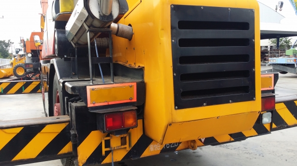 ขายรถเครน KOBELCO 16 ตัน RK160-2 ปี 1995 นำเข้าจากญี่ปุ่นสภาพดีพร้อมใช้งาน  พร้อมทะเบียน