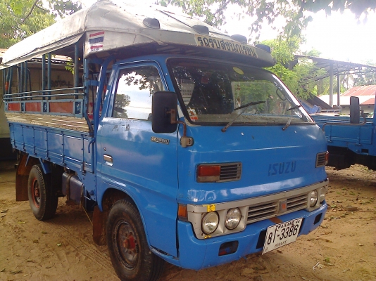 ขายรถ อีซูซุ TL85 สี่ล้อเล็ก รถสวยๆเดิม มีหลังคาพร้อมใช้เลย ครับ