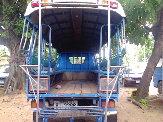 ขายรถ อีซูซุ TL85 สี่ล้อเล็ก รถสวยๆเดิม มีหลังคาพร้อมใช้เลย ครับ
